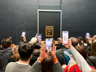 與蒙娜麗莎自拍不再只有33秒 羅浮宮新專廳引批評