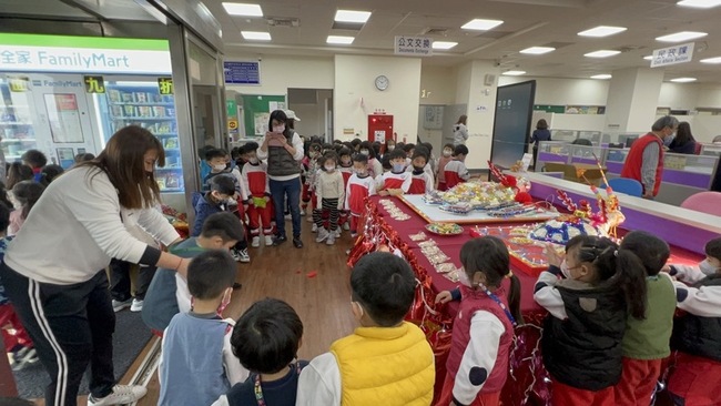 澎湖元宵宮廟乞龜熱潮 馬公市公所提供幼兒體驗 | 華視新聞