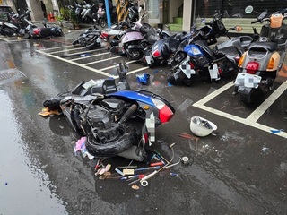 疑精神恍惚  三重男子逆向撞車肇逃遭警逮送辦