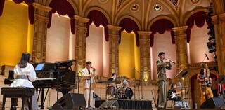 「吶幫人」海外處女秀  嗩吶聲響徹溫哥華