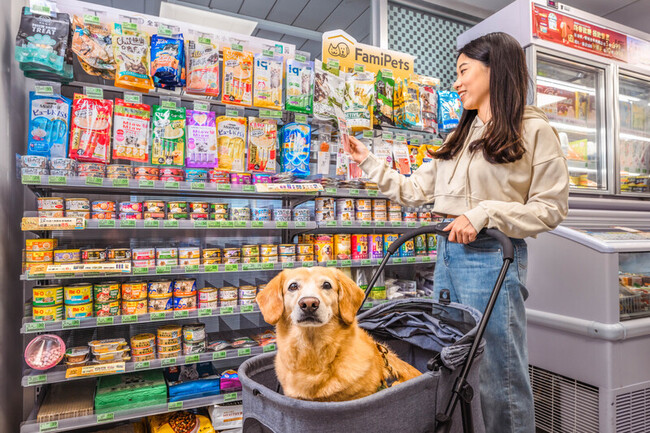 毛小孩400億商機成另類動能 超商推專區布局貓類用品 | 華視新聞