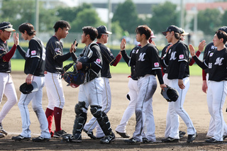 桃猿征戰交流賽  場邊掛國旗播國歌彰顯友好