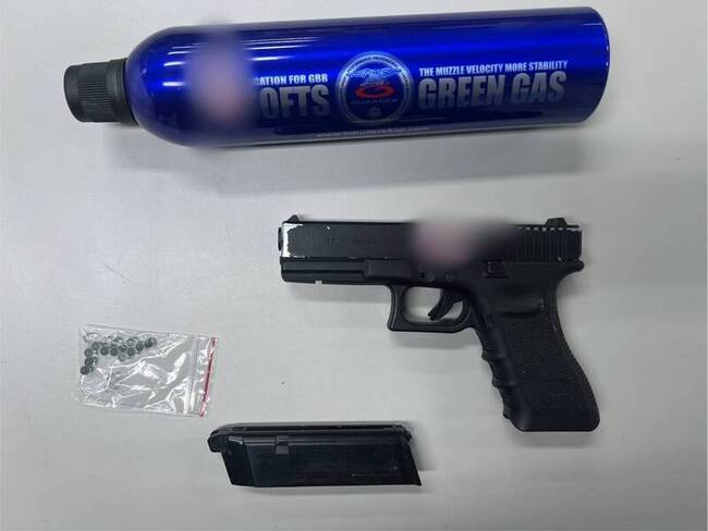 高雄男疑遭人酒後言語挑釁  涉持瓦斯槍托攻擊送辦 | 華視新聞