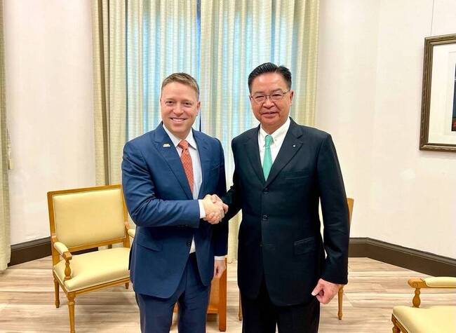 吳釗燮晤前白宮副國安顧問博明 聚焦發展不對稱戰力 | 華視新聞