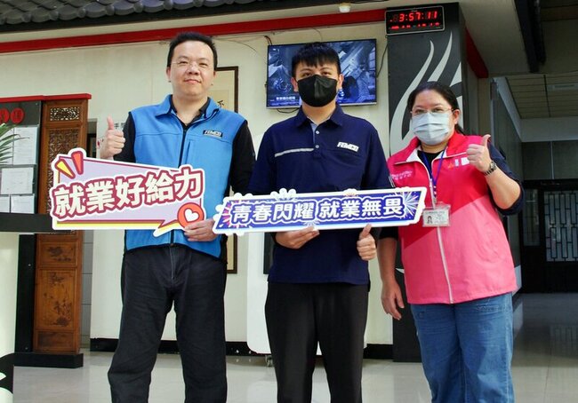 27歲青年正職難找 嘉義就業中心順利媒合任職倉管 | 華視新聞