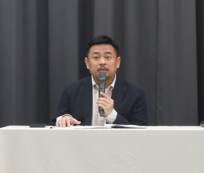 逾80歲聘外籍看護免評 洪申翰：配套完成再施行 | 華視新聞