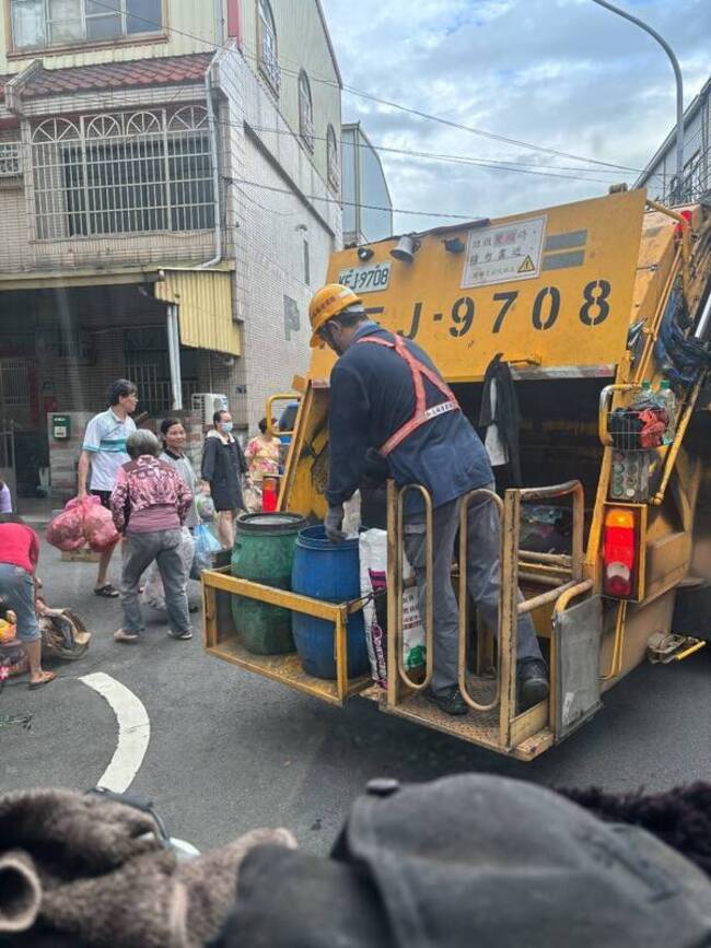 因應二二八連假 彰化市等4鄉鎮市暫停沿路收垃圾 | 華視新聞