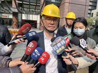 氣爆外牆危險附掛物未拆完 新光三越認罰不迴避