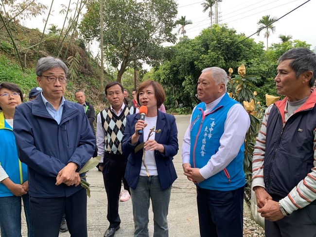 陳駿季台中勘查枇杷災損  評估啟動救助措施 | 華視新聞