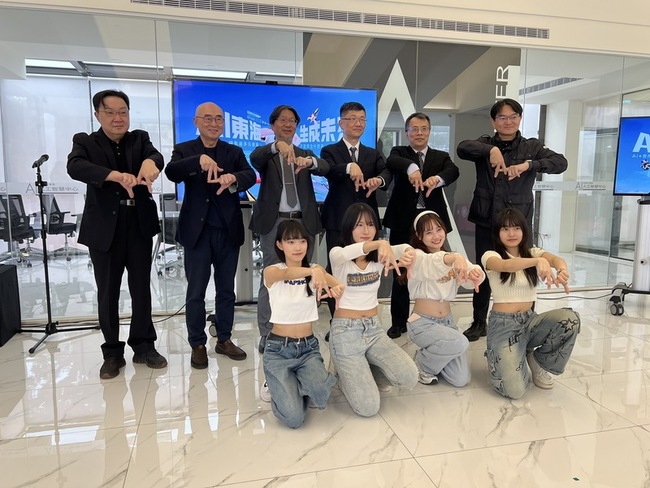 人工智慧時代結合藝術創意 東海大學打造AI MV | 華視新聞