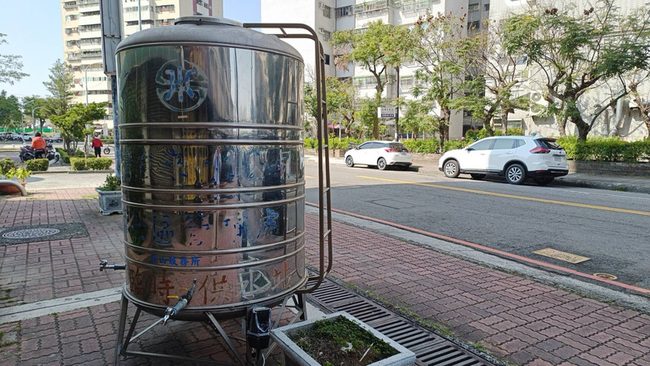 高市鳳山、楠梓等停水55小時 設150處加水站 | 華視新聞