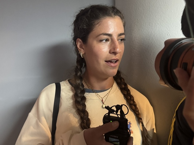 兄弟女外籍教練莎菈到場關心WBCQ 點各隊實力接近 | 華視新聞