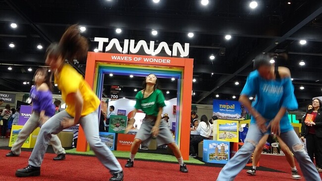 洛杉磯旅展台灣彩虹拱門吸睛  鎖定北美觀光客 | 華視新聞