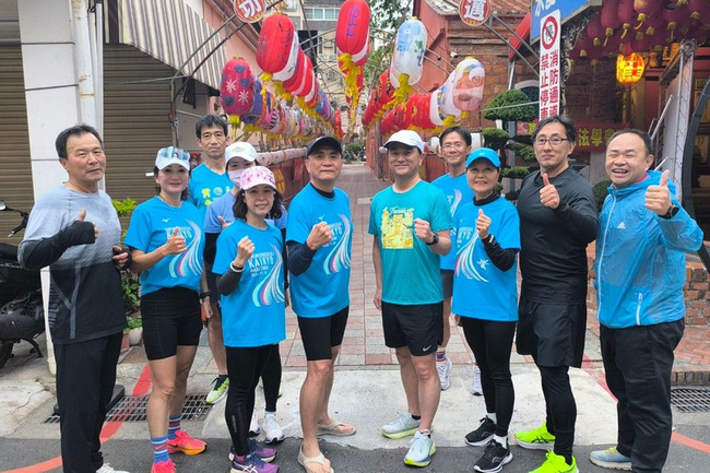 日本山口縣知事愛跑步 用雙腳體驗台南風情 | 華視新聞