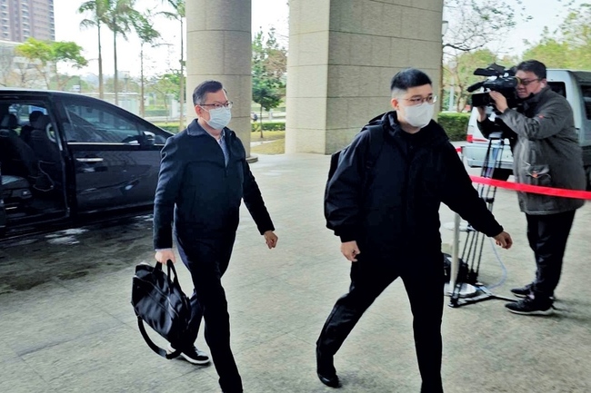 鄭文燦案第4度開庭  律師團指檢違法監聽無證據能力 | 華視新聞