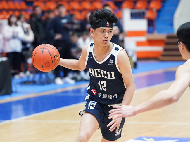UBA政大跨季44連勝 林子皓外線開張靠教練暖手加持 | 華視新聞