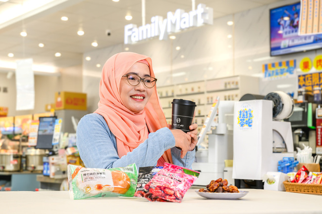 超商搶穆斯林齋戒月商機 全家首推日落優惠 | 華視新聞