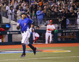 WBCQ滿壘林子偉選到保送擠回1分 台灣3比1西班牙