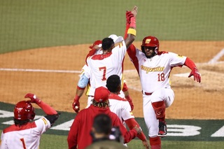 WBCQ西班牙靠艾斯特拉達陽春砲追分 台灣5比3領先