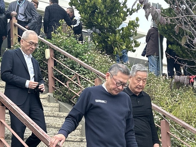 台中新光三越罹難男樓管告別式 總經理致哀 | 華視新聞