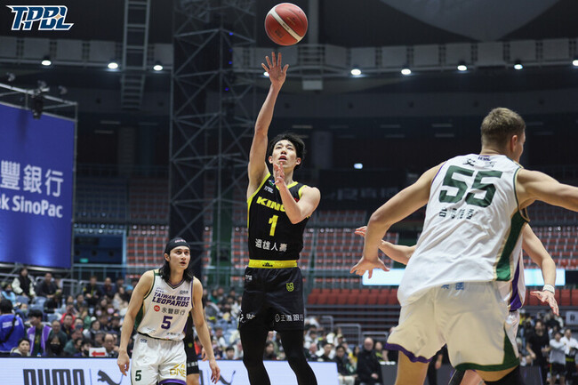 TPBL林書緯飆22分 率國王客場險勝雲豹 | 華視新聞