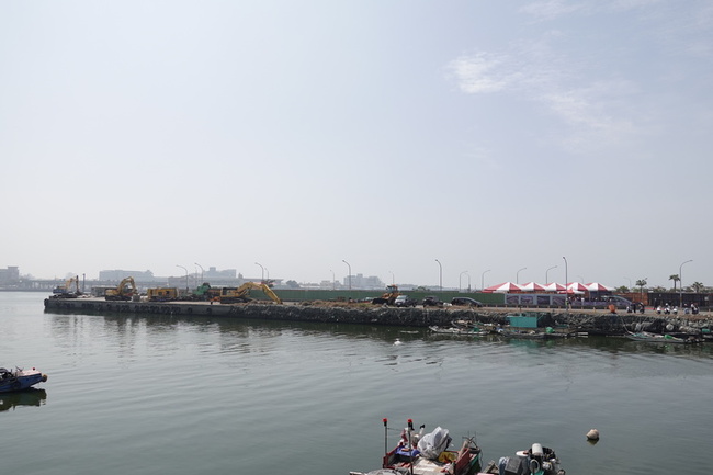 屏東鹽埔漁港貨運碼頭動土 運輸量能再提升 | 華視新聞