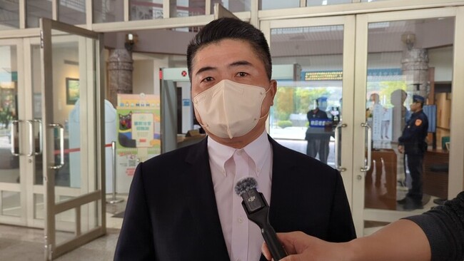 涉詐領助理費等案二審開庭 顏寬恒：禁得起考驗 | 華視新聞