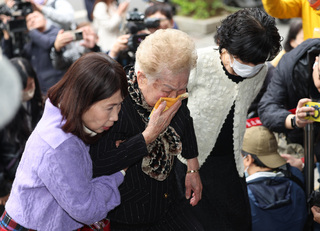 柯文哲聲請解除禁見討論治喪 何瑞英陳佩琪出庭