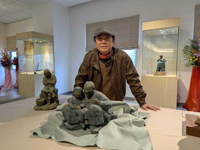 陶藝呈現金門人生活記憶 王明宗雕塑特展金大登場 | 華視新聞