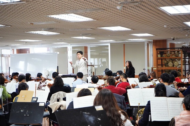 蕭泰然逝世10週年 福爾摩沙之春音樂會樂音遙念 | 華視新聞
