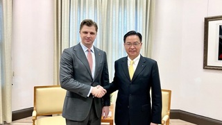 全球半導體非紅供應鏈倡議 吳釗燮盼立陶宛支持推動