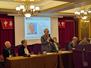 中華民國畫學會頒90歲榮譽會員 首屆6藝術家獲贈