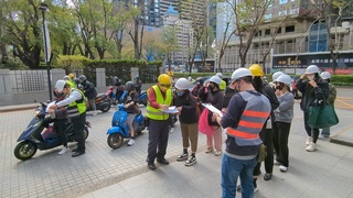 台中新光三越氣爆後 首開放員工入館取私人物品