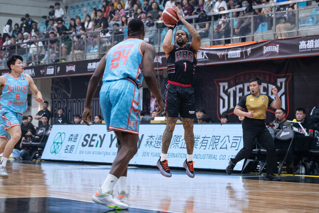 PLG艾賽亞大三元無用  鋼鐵人不敵領航猿吞8連敗 | 華視新聞