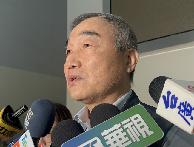 地政局長吳存金涉貪請辭獲准 中市府啟動政風調查 | 華視新聞