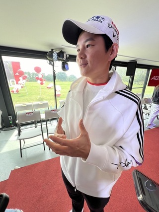 談陳偉殷退休 曾雅妮感同身受：在國外不容易