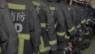 消防衣帶出國滑雪 消防員道歉：不該為了作紀念