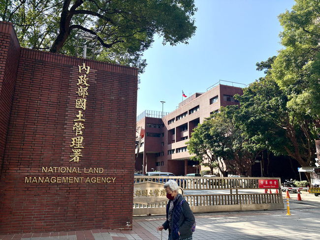 週刊揭耐燃建材造假 國土署：建物取照前擬抽驗查核 | 華視新聞