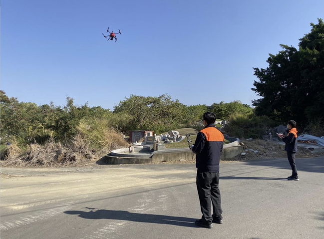 彰縣列10大火災熱點墓區 14架無人機監測防公墓火災 | 華視新聞