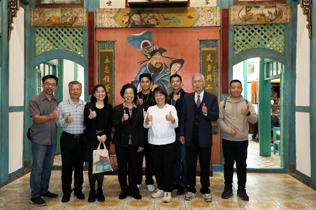 原嘉義城隍廟戲台亮相  完整重現百年風貌 | 華視新聞