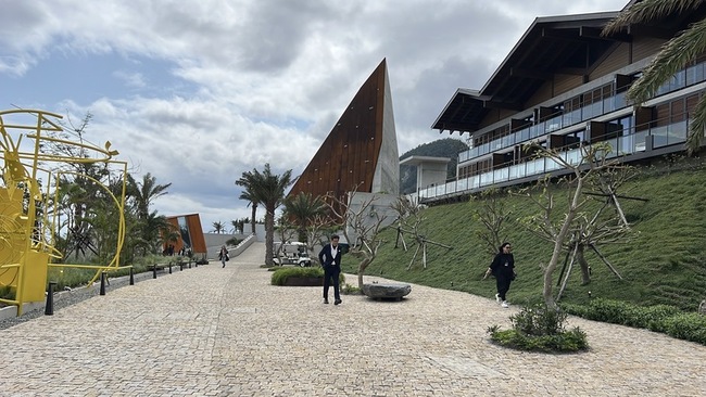 小畫室變藝術園區 江賢二盼到訪觀眾體會幸福滋味 | 華視新聞