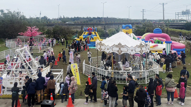 竹市太初玄清宮變身遊樂園 民眾免費玩 | 華視新聞