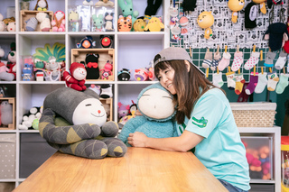 林淑芳襪子娃娃創作展 逾4500隻創作伴生命蛻變