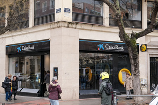 加泰隆尼亞獨派式微 西國銀行巨頭遷回巴塞隆納