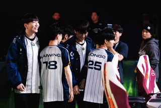 英雄聯盟初陣對抗賽 台灣戰隊CFO擊敗KC開紅盤