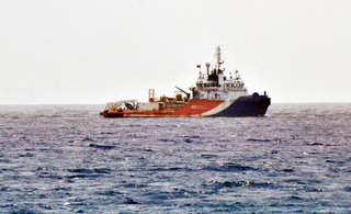 墜海勇鷹前機身和黑盒子出水  繼續打撈關鍵發動機