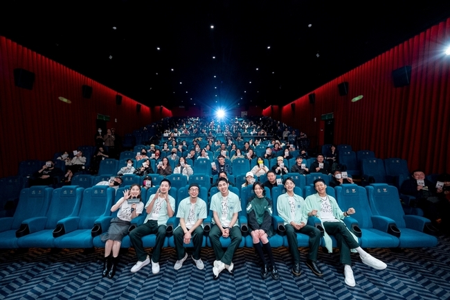 詹懷雲江齊「有病」譜戀曲  許富翔拍腹肌謀福利 | 華視新聞