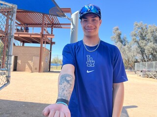 18歲小將柯敬賢征戰美國職棒  刺青阿美族語想念父親