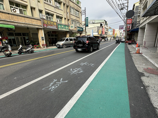 彰化大埔路車道縮減設停車區 翁噴漆標機車道遭罰