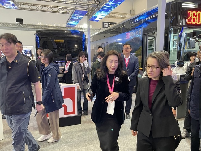 鴻海合作北市 布局AI智慧城市應用 | 華視新聞